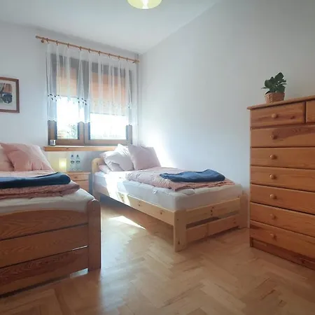 Jls Z Parkingiem Przy Plazy 아파트