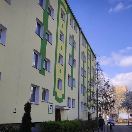 Jls Z Parkingiem Przy Plazy Lägenhet