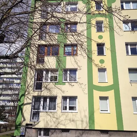 Jls Z Parkingiem Przy Plazy